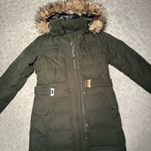 Puffer Jacket with belt
